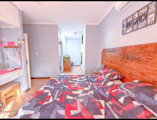 3 BEDROOM HOUSE FOR SALE IN GRANTHAM PARK